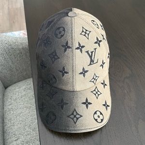 Louis Vuitton MNG Gradient Cap